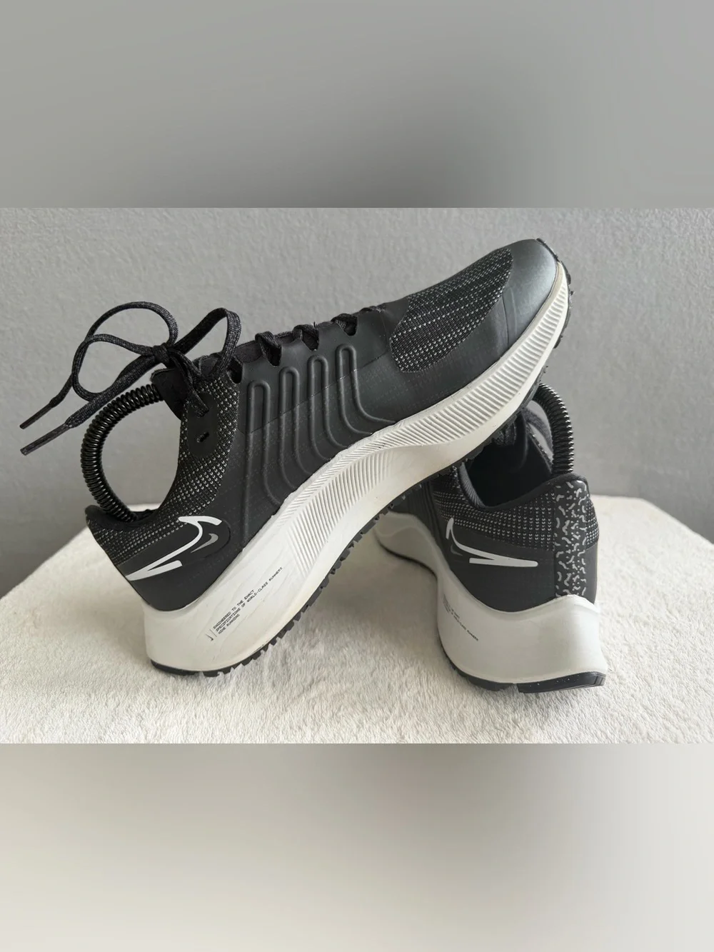 Nike Air Zoom Pegasus 38 Shield s7.5 Women’s Black Waterproof Shoes DC4074-001 - Picture 6 of 11